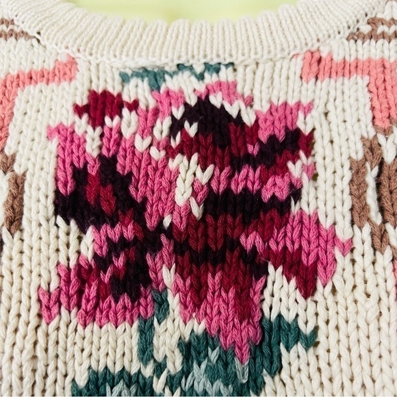 Vintage Floral Embroidered Grandma Fisherman Chunky Beige Sweater. Size Medium - Picture 7 of 11